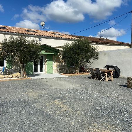 Gauriac Maison De Charme Au Coeur Des Vignes Et Gironde מראה חיצוני תמונה